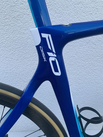 Used Pinarello Dogma Campagnolo Super Record 2019 Road & Gravel, Blue — image 16 of 19