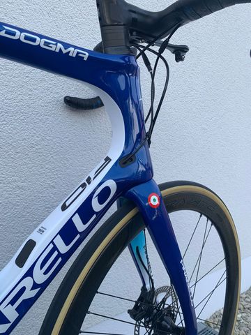Used Pinarello Dogma Campagnolo Super Record 2019 Road & Gravel, Blue — image 9 of 19