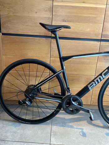 Used BMC Roadmachine 02 TWO 2020 2020 Road & Gravel, Schwarz — image 2 of 9