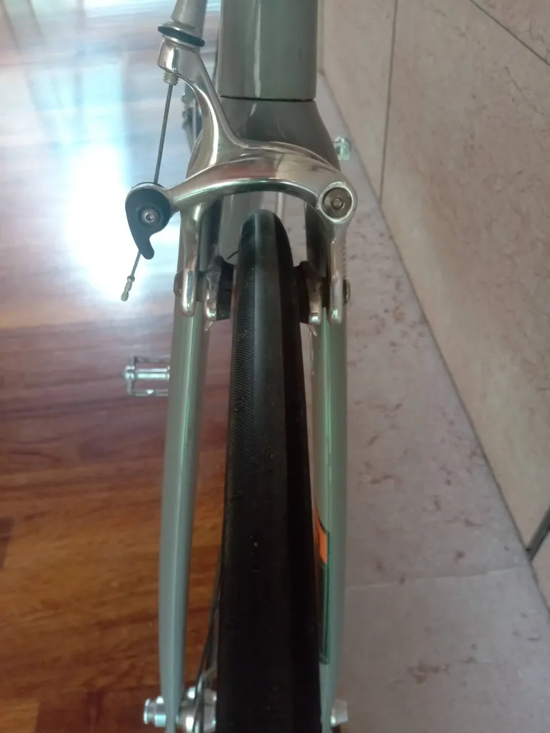 Used Trek District 2009 Road & Gravel, Light Gray — image 18 of 22