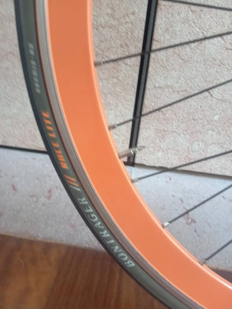Used Trek District 2009 Road & Gravel, Light Gray — image 17 of 22
