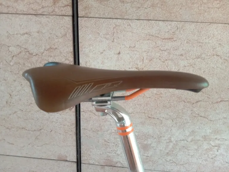 Used Trek District 2009 Road & Gravel, Light Gray — image 11 of 22