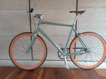 Used Trek District 2009 Road & Gravel, Light Gray — image 3 of 22