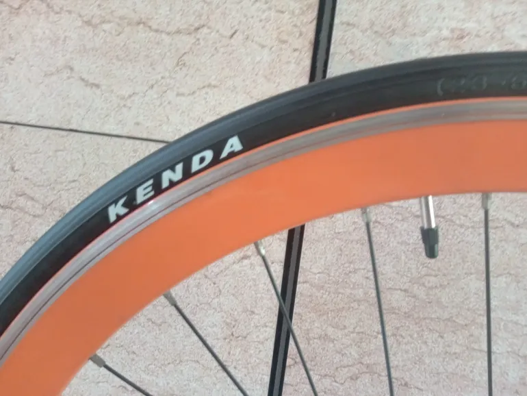 Used Trek District 2009 Road & Gravel, Light Gray — image 4 of 22