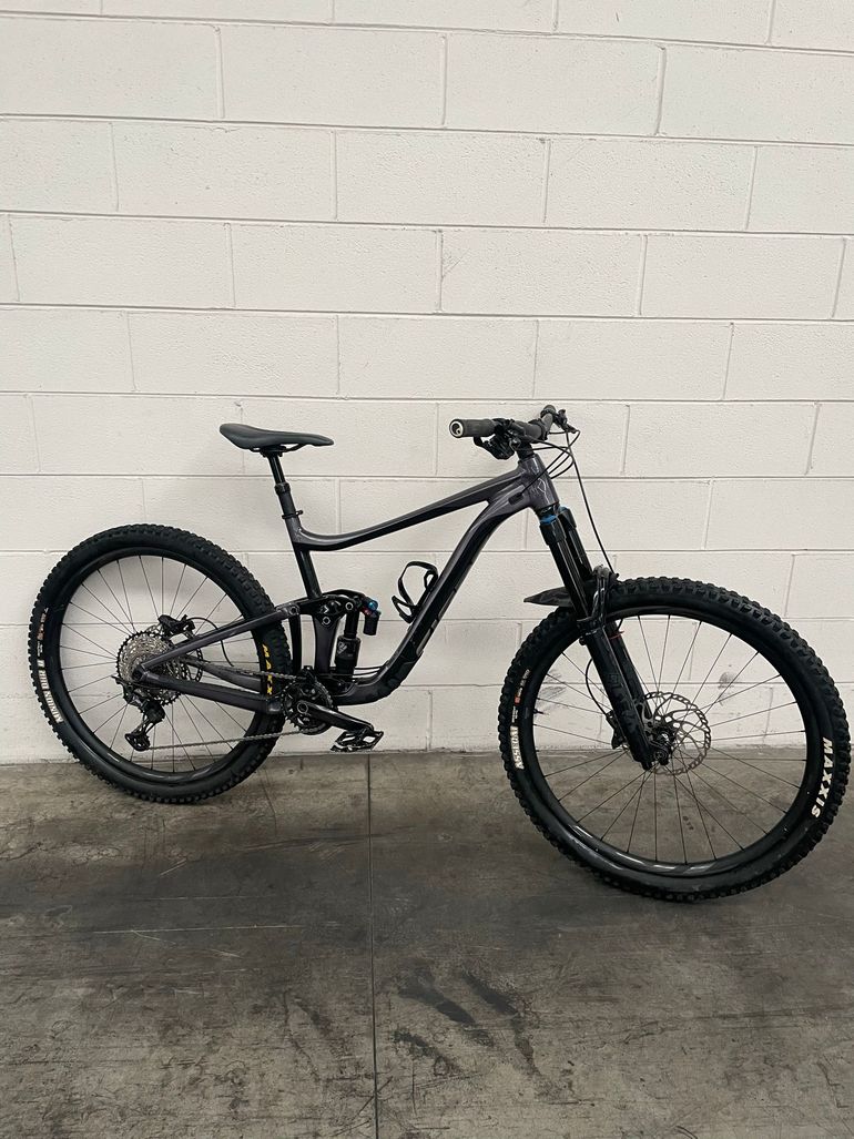 Used Giant Reign Shimano Deore XT 2021 Mountainbike — image 3 of 6