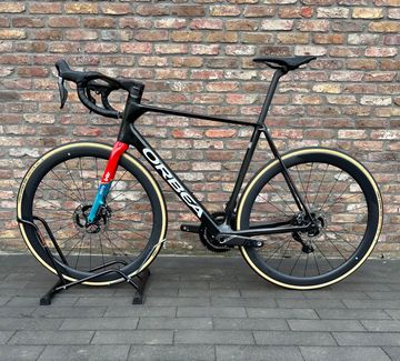 Orbea ORCA M10I REPLICA 2024 2024 Road & Gravel usato, Nero — immagine 2 di 3