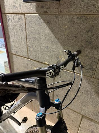 Used Trek Superfly Shimano XTR 2017 Mountainbike, Black — image 15 of 16