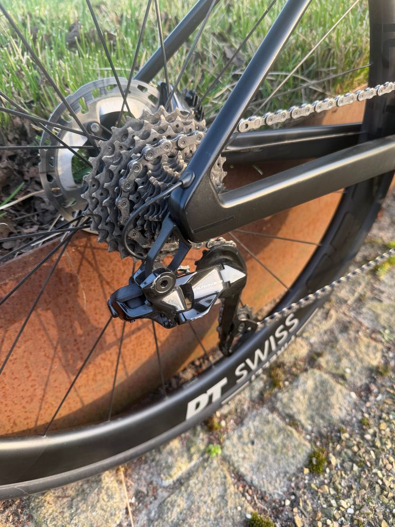 Used BMC Teammachine Shimano Dura Ace Di2 2024 Road & Gravel, Black — image 4 of 12