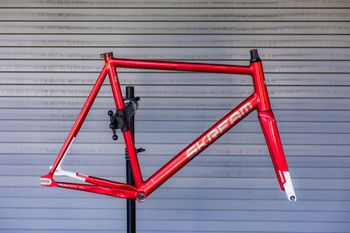 skream, Skream Custom Frameset