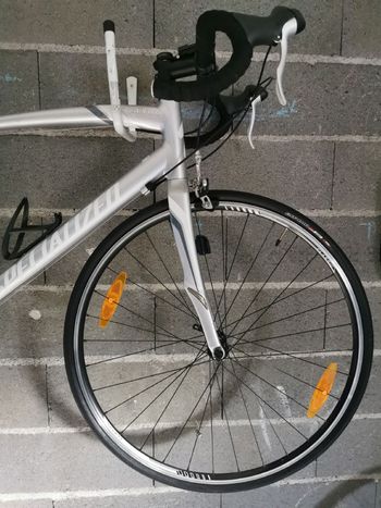 Used Specialized Dolce Shimano 105 2016 Road & Gravel — image 5 of 6