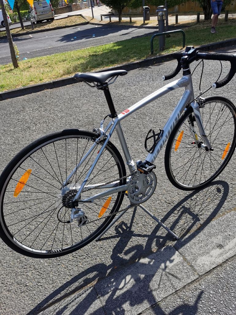 Used Specialized Dolce Shimano 105 2016 Road & Gravel, Light Gray — image 12 of 14