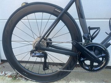 Käytetty Trek Madone Shimano Ultegra Di2 2025 Road & Gravel — kuva 2 / 8