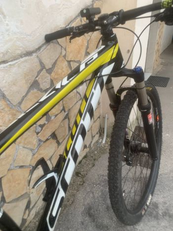 Used Scott Scale Shimano Deore XT 2018 Mountainbike, Black — image 1 of 7