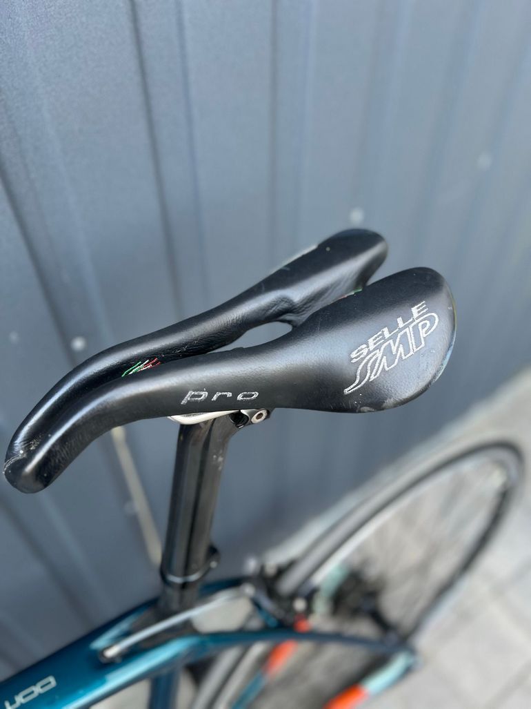 Used Trek Domane SL 8 2017 2017 Road & Gravel, Blue — image 6 of 15