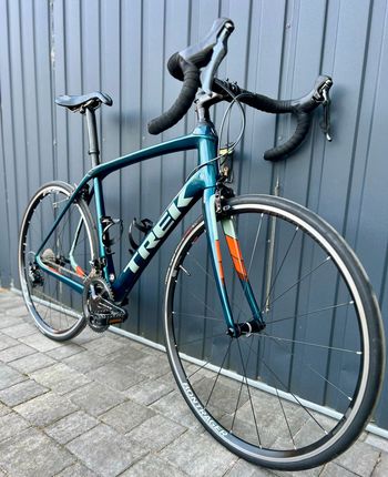 Used Trek Domane SL 8 2017 2017 Road & Gravel, Blue — image 8 of 15