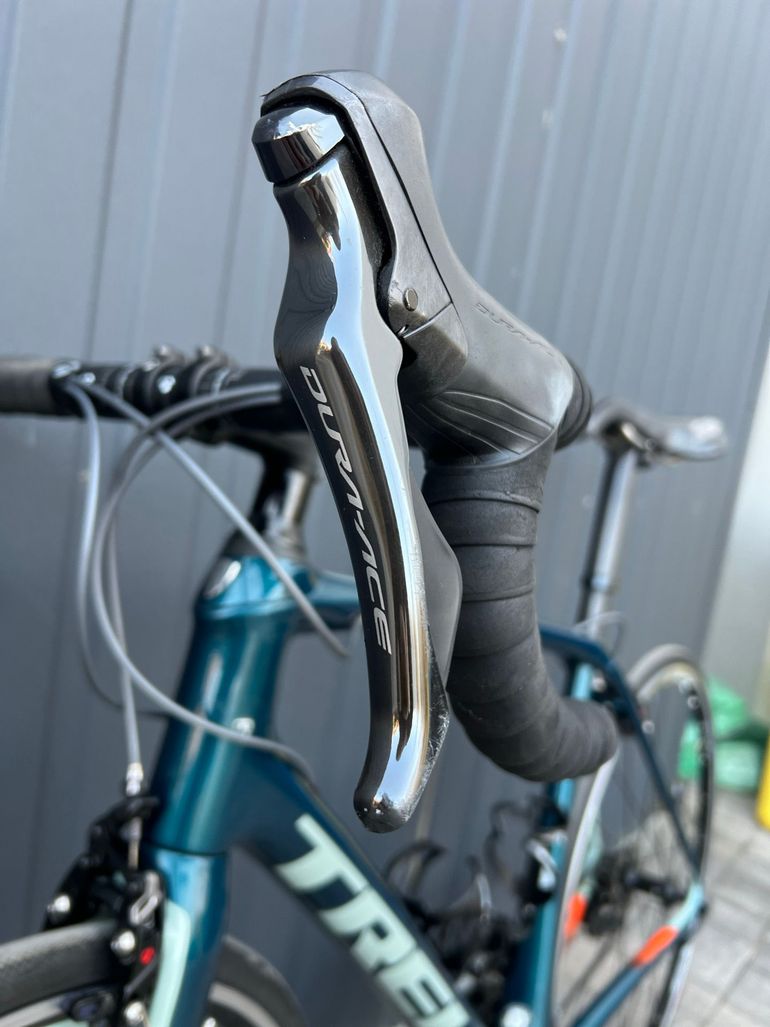 Used Trek Domane SL 8 2017 2017 Road & Gravel, Blue — image 9 of 15