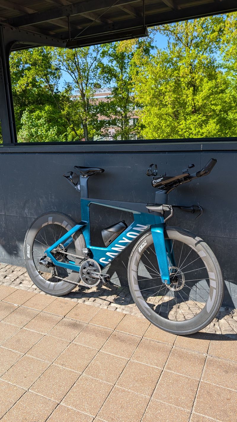 Used Canyon Speedmax CF SLX 8 eTap 2022 2022 Road & Gravel