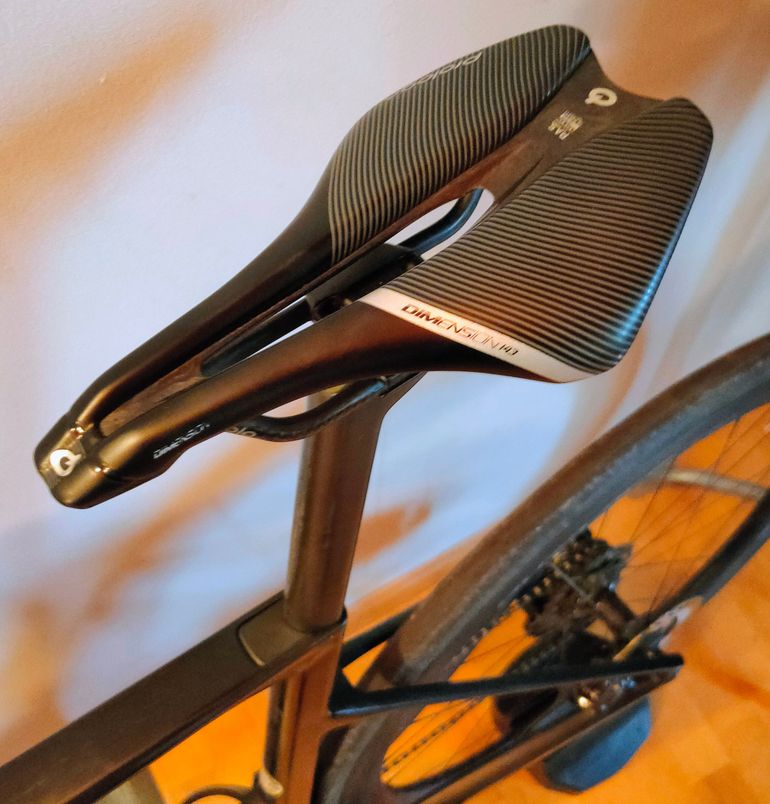 Used BMC Teammachine SLR 01 TWO 2024 2024 Road & Gravel, Black — image 8 of 8