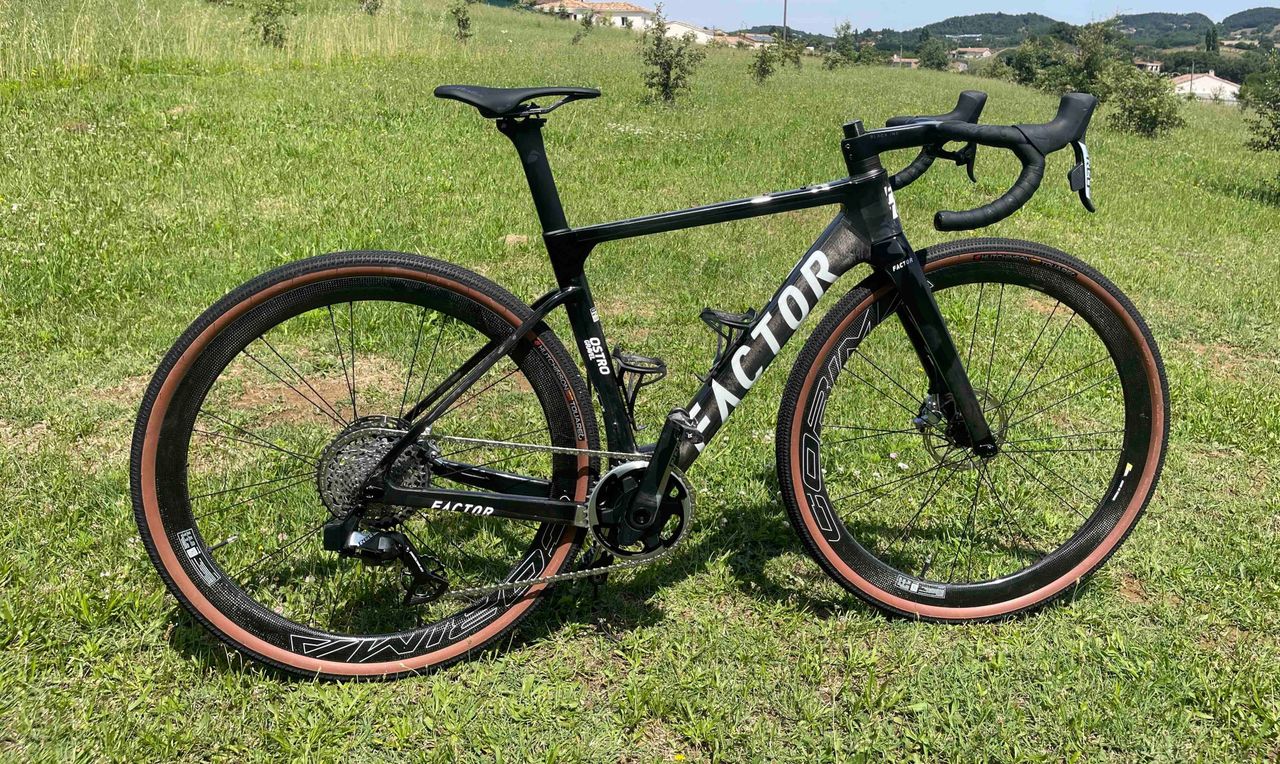 Factor Ostro SRAM Red eTap AXS 2024