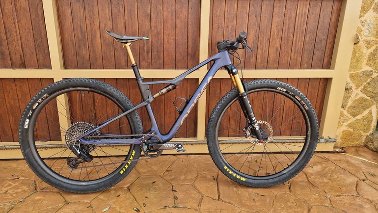 Used Orbea Oiz SRAM X0 Eagle AXS (T-Type) 2023 Mountainbike, Blue — image 6 of 17