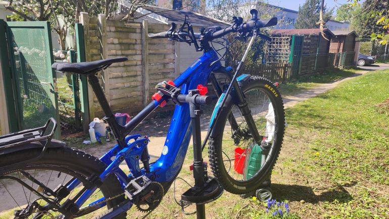 Used Giant Trance X E+ 2 2022 2022 Mountainbike, Blau, 29 — image 4 of 15