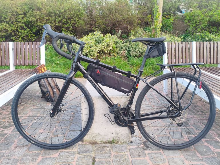 Used Salsa Journeyer Sora 700c 2022 2022 Road & Gravel, Black — image 1 of 14