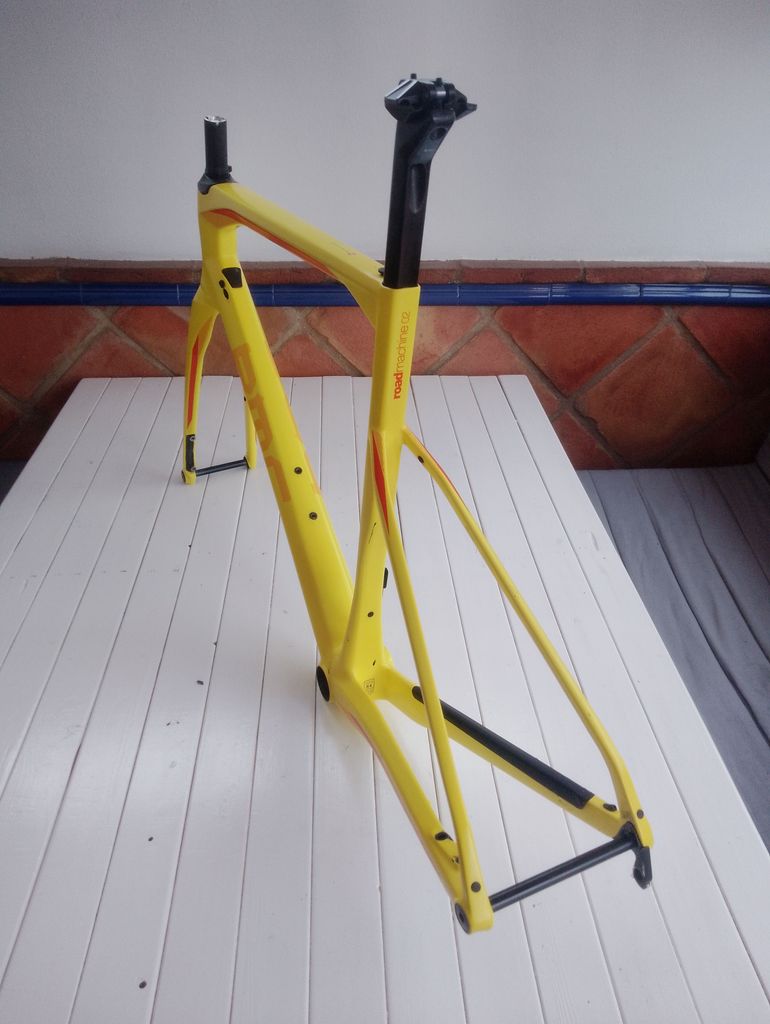 Used BMC roadmachine 02 2017 Frameset 2017 Road & Gravel, Orange — image 5 of 11
