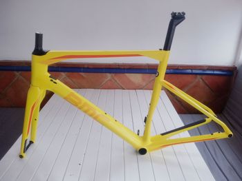 Used BMC roadmachine 02 2017 Frameset 2017 Road & Gravel, Orange — image 2 of 11