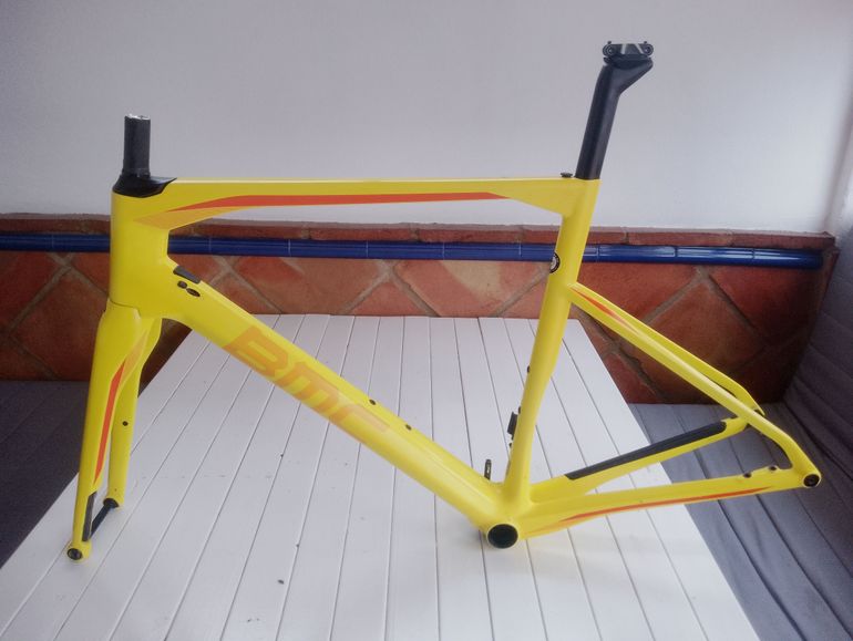 Used BMC roadmachine 02 2017 Frameset 2017 Road & Gravel, Orange — image 2 of 11