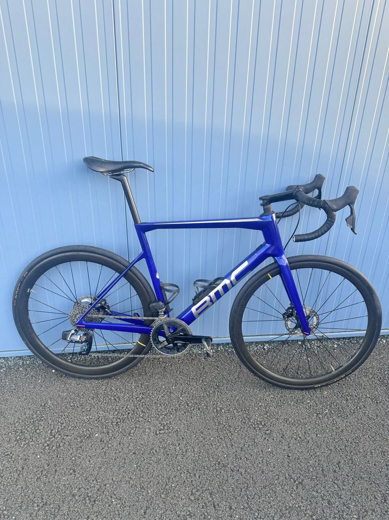 Used BMC Teammachine SRAM Rival eTap AXS 2021 Road & Gravel — image 1 of 4