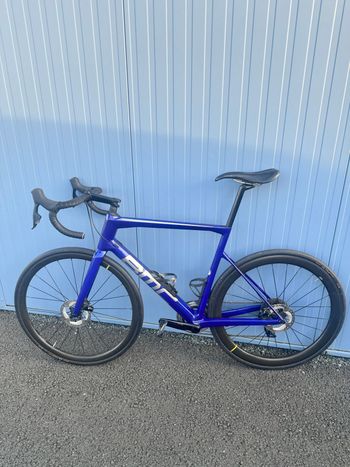 Used BMC Teammachine SRAM Rival eTap AXS 2021 Road & Gravel — image 2 of 4