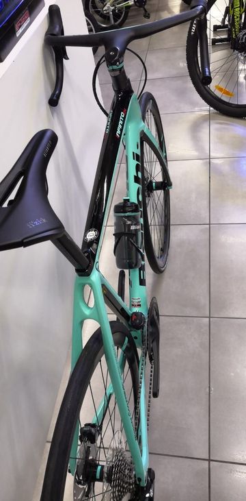 Bianchi Infinito Shimano Ultegra Di2 2019 Road & Gravel d'occasion — image 5 sur 5