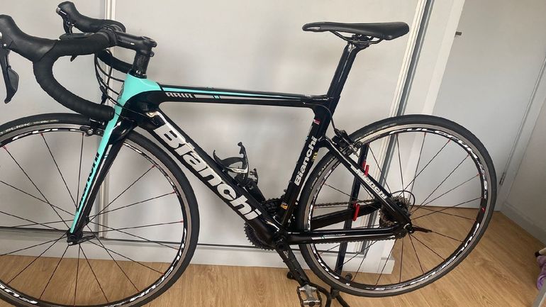 Used Bianchi Aria 105 2018 2018 Road & Gravel, Black — image 2 of 10