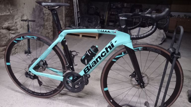 Bianchi - Oltre XR4 Disc Ultegra Di2 — 2BX