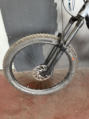 Used Scott Genius 930 2022 2022 Mountainbike, Light Gray, 29 — image 8 of 9