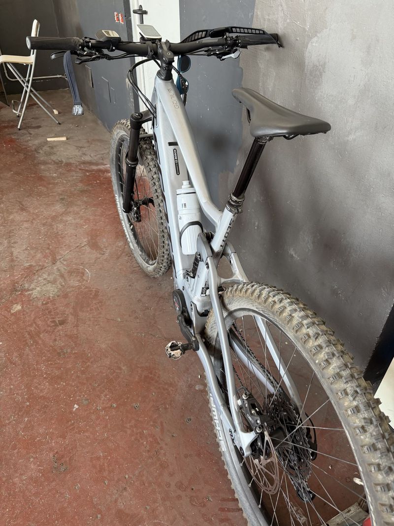 Used Scott Genius 930 2022 2022 Mountainbike, Light Gray, 29 — image 5 of 9