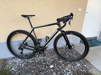 Used Orbea TERRA M20iTEAM 2024 2024 Road & Gravel, Hellgrau — image 1 of 5