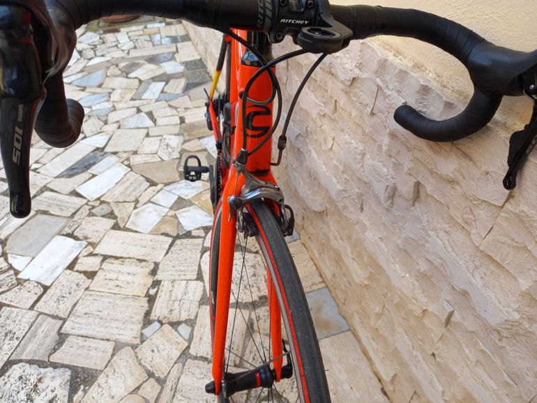 Used Cannondale SuperSix EVO Shimano 105 2018 Road & Gravel, Red — image 5 of 18