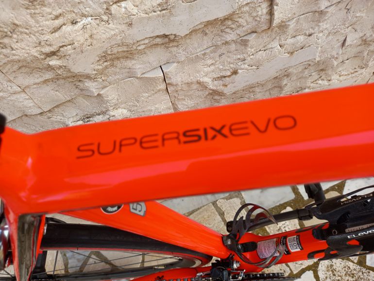 Used Cannondale SuperSix EVO Shimano 105 2018 Road & Gravel, Red — image 13 of 18