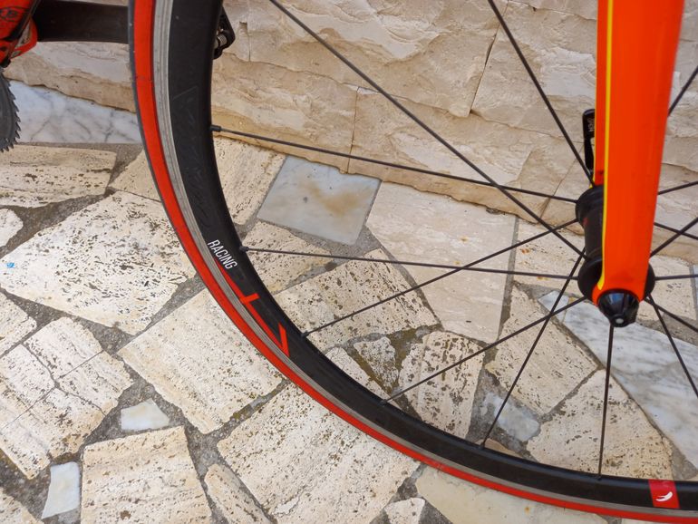 Used Cannondale SuperSix EVO Shimano 105 2018 Road & Gravel, Red — image 6 of 18