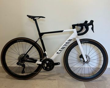 Canyon Ultimate CF SL 7 Di2 2023 2023 Road & Gravel usato