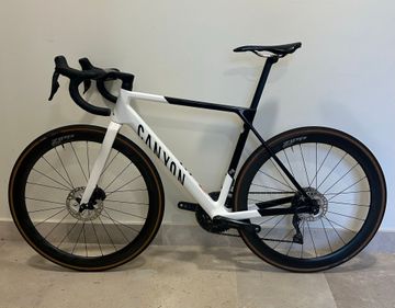 Brugt Canyon Ultimate CF SL 7 Di2 2023 2023 Road & Gravel — billede 2 af 9