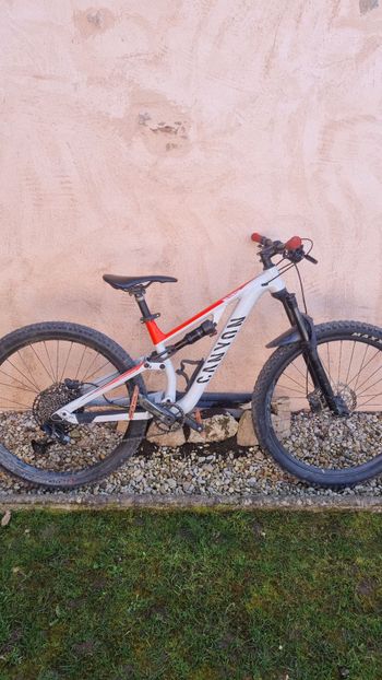 Canyon, Neuron AL Young Hero 2020