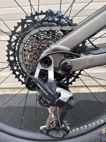 Used Specialized Turbo Levo Sram Eagle Transmission XX SL 2025 Mountainbike, Green, 29 — image 3 of 13