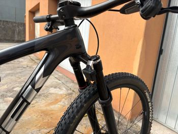 Brugt Trek Supercaliber SLR 9.8 GX AXS Gen 2 2024 2024 Mountainbike — billede 5 af 7
