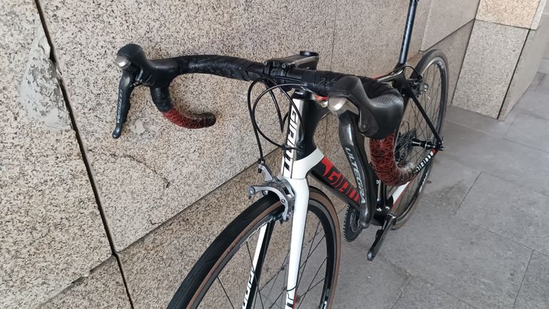 Used Giant TCR Advanced Pro 1 2016 2016 Road & Gravel, Black — image 3 of 7
