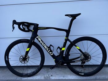 Used Pinarello Crossista SRAM Red eTap AXS 2023 Road & Gravel, Schwarz — image 2 of 11