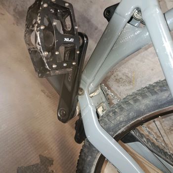 Used Focus Thron Shimano Deore 2023 Mountainbike, Light Gray — image 15 of 20
