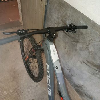 Used Focus Thron Shimano Deore 2023 Mountainbike, Light Gray — image 17 of 20