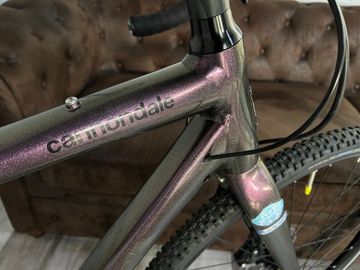 Tweedehands Cannondale TOPSTONE 2 VIOLETA 2022 Road & Gravel — afbeelding 4 van 16
